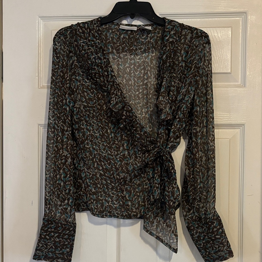 Chic Brown Patterned Wrap Top